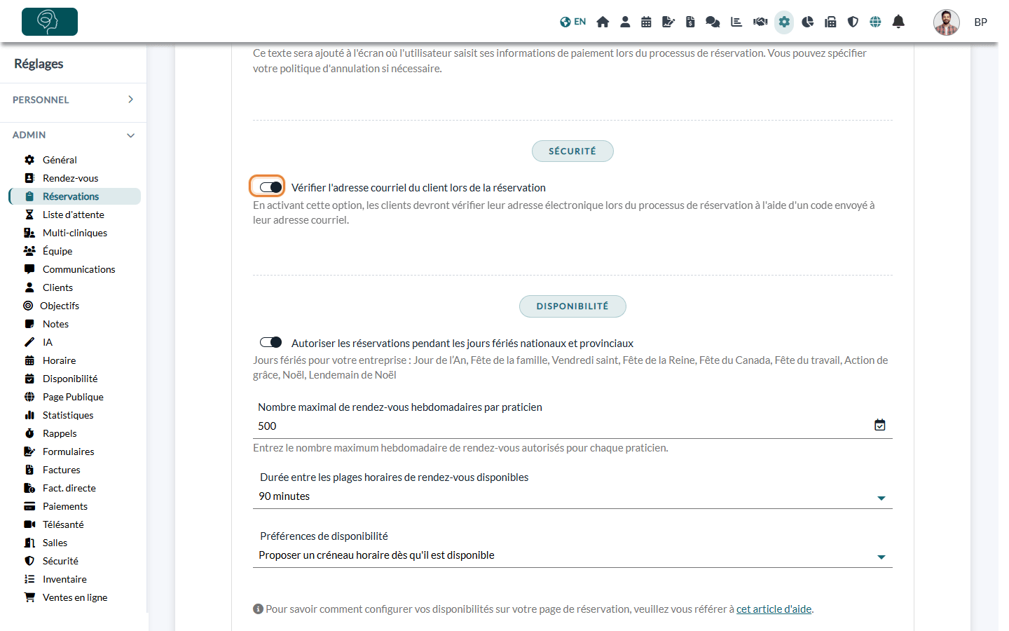 Option Vérifier l'adresse courriel du client lors de la réservation dans Réglages > Réservations