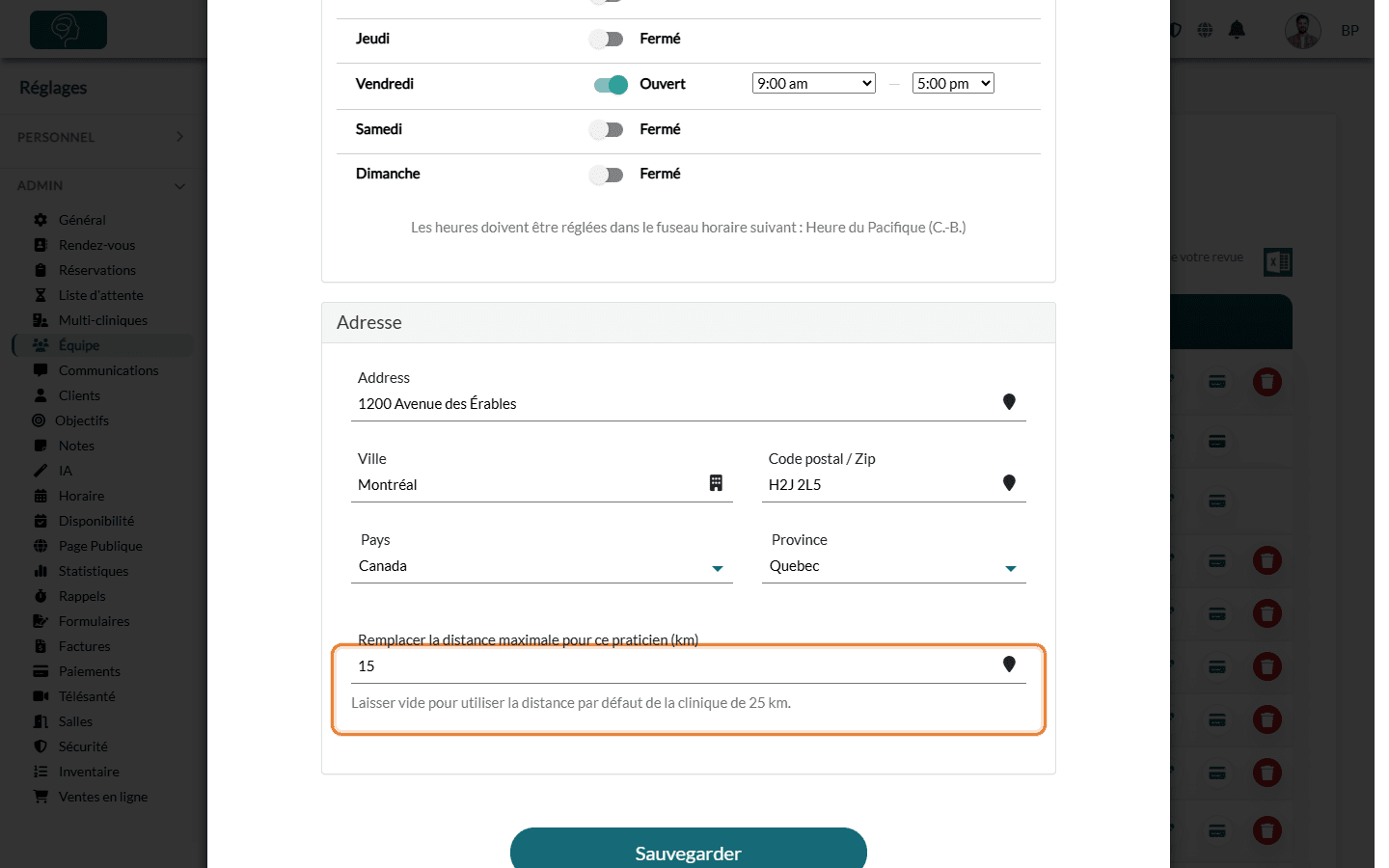 Section Adresse d'un membre de l'équipe avec la distance propre au praticien