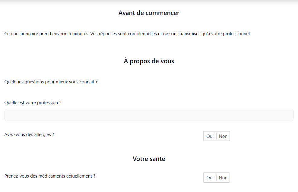 Aperçu du formulaire : une section de contenu suivie de deux sections de questions