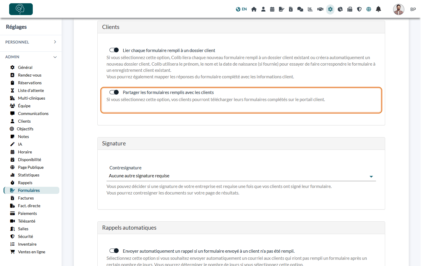 Option Partager les formulaires remplis avec les clients dans Réglages > Formulaires